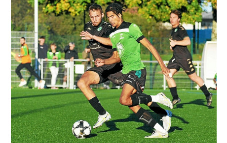 Quels sont les clubs invaincus en R1, R2 et R3 ?