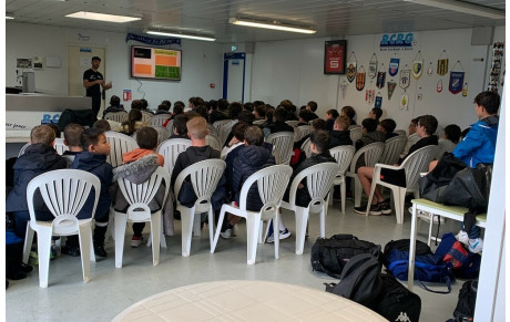 Kylian à la rencontre des jeunes du RCRG